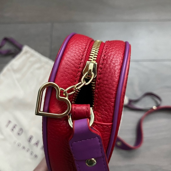 Ted Baker Loverr Leather Crossbody Bag - Picture 5 of 8
